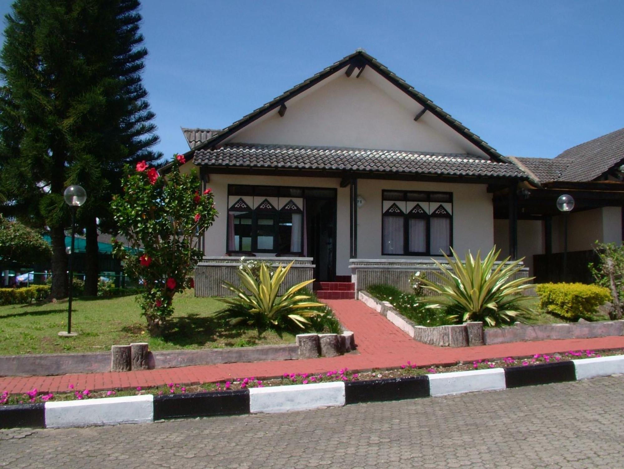 Hotel Sibayak Internasional Berastagi Bilik gambar